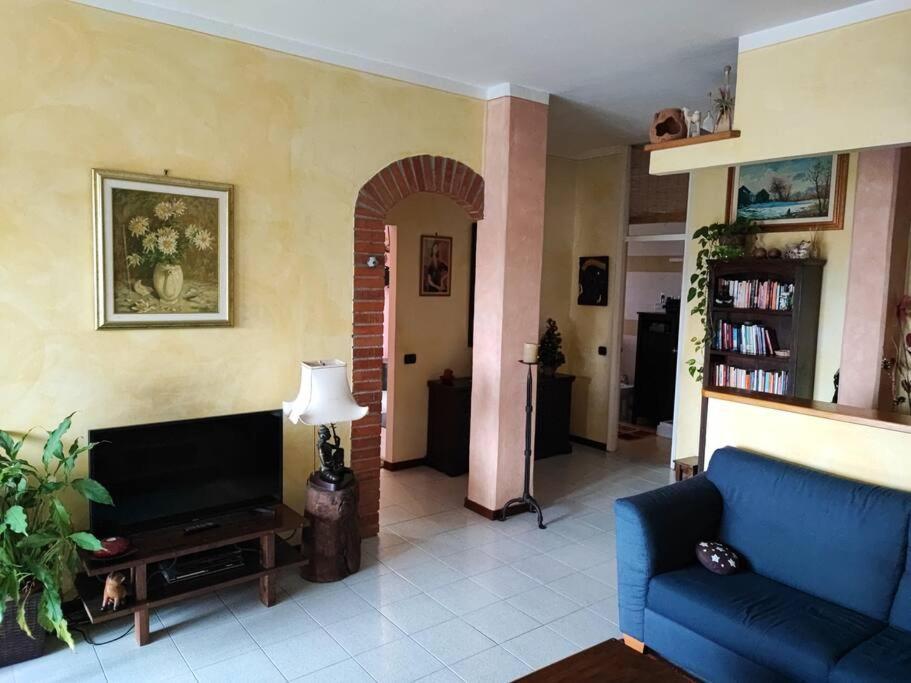 Appartamento Chic Vista Lago - Casa Janis Verbania Exteriér fotografie